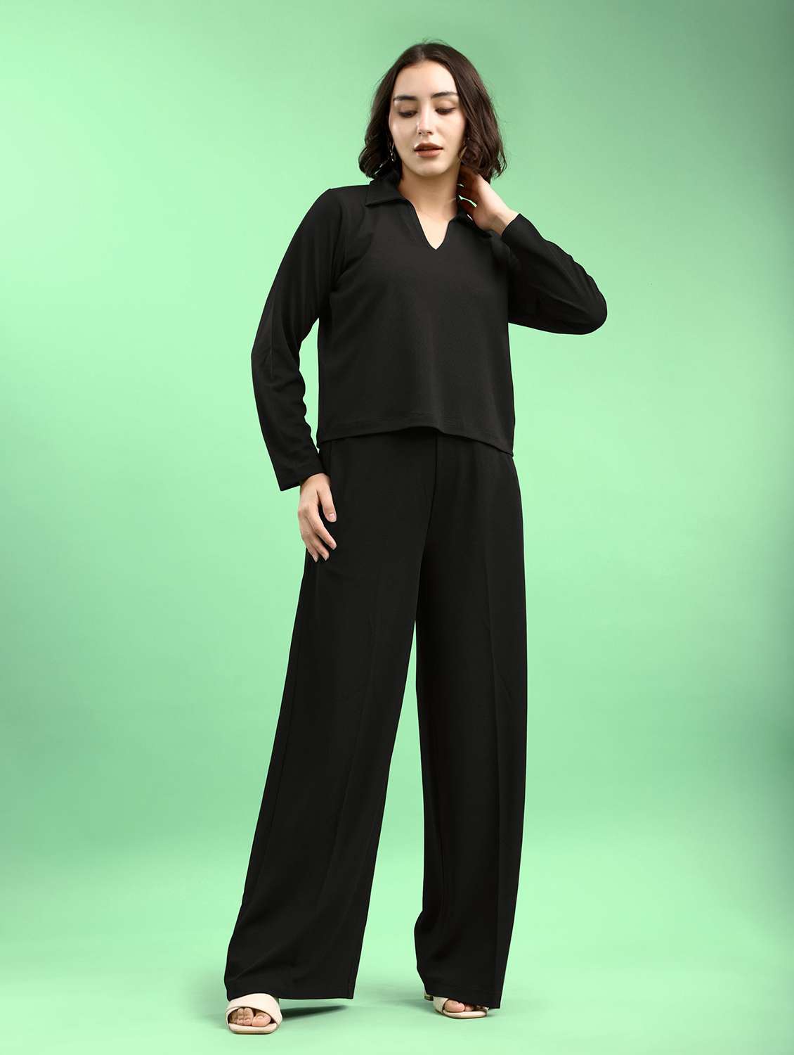 women solid long sleeves t-shirt and trouser set
