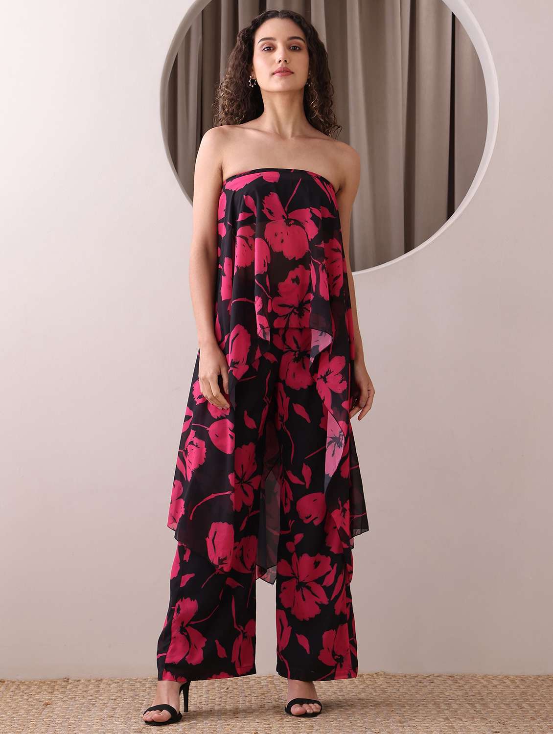 women printed sleeveless top and palazzo co-ord set