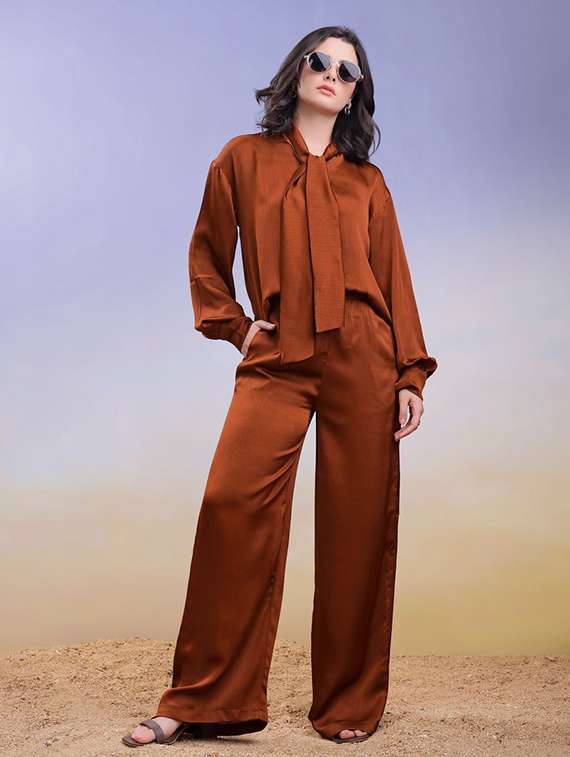 women solid long sleeves top and trouser co-ord set