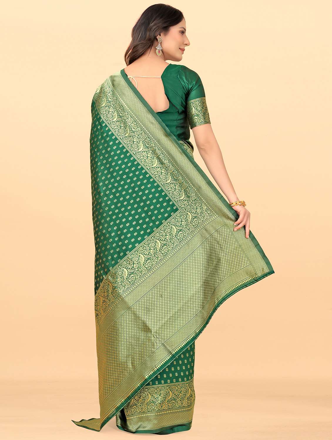 women self design banarasi saree with blouse - 22554530 -  Standard Image - 3