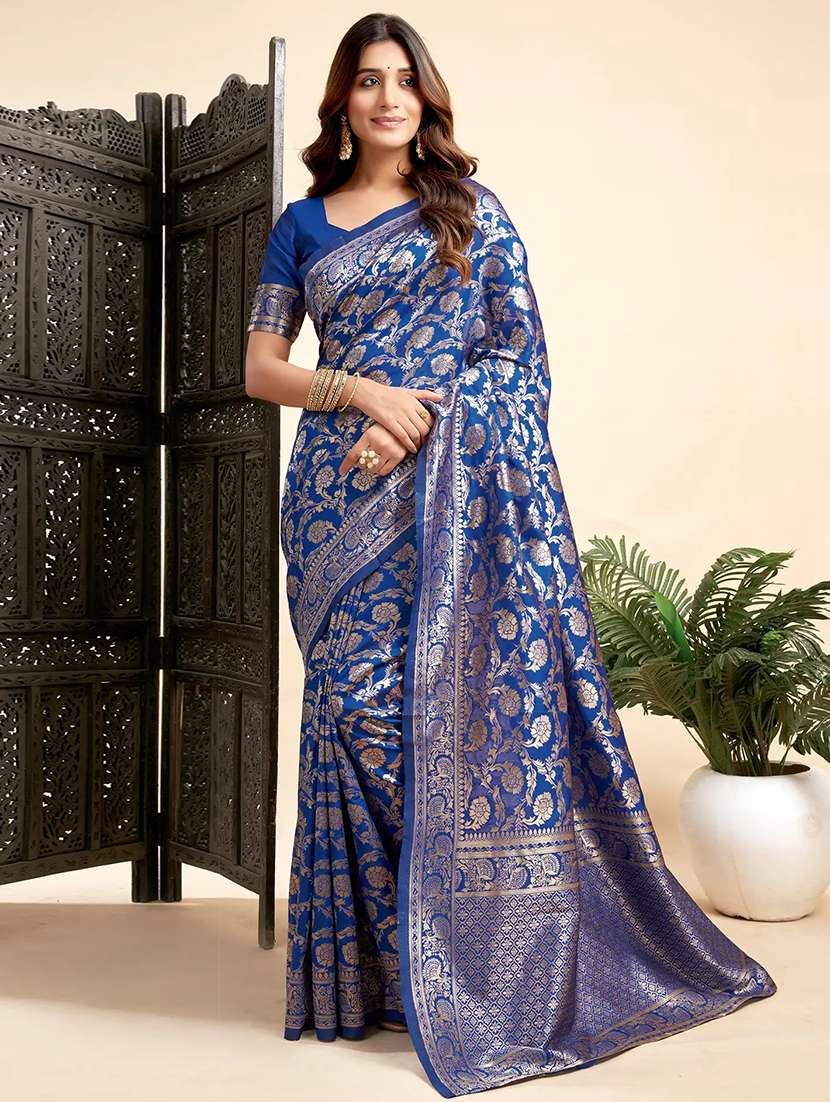 women self design banarasi sareewomen self design banarasi saree with blouse