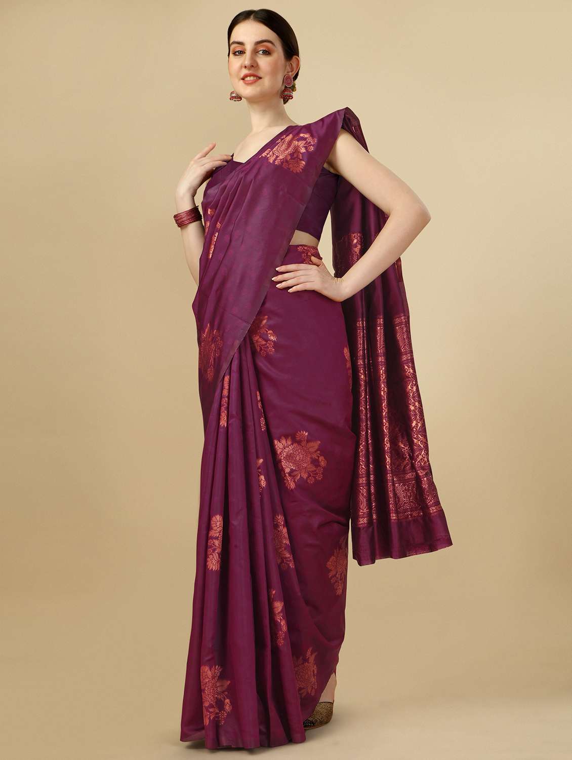 women self design banarasi saree with blouse