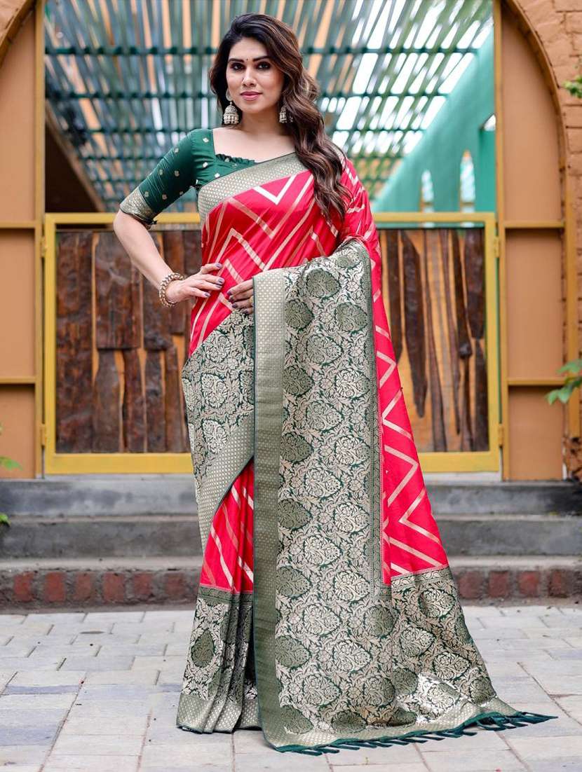 women self design banarasi saree with blouse