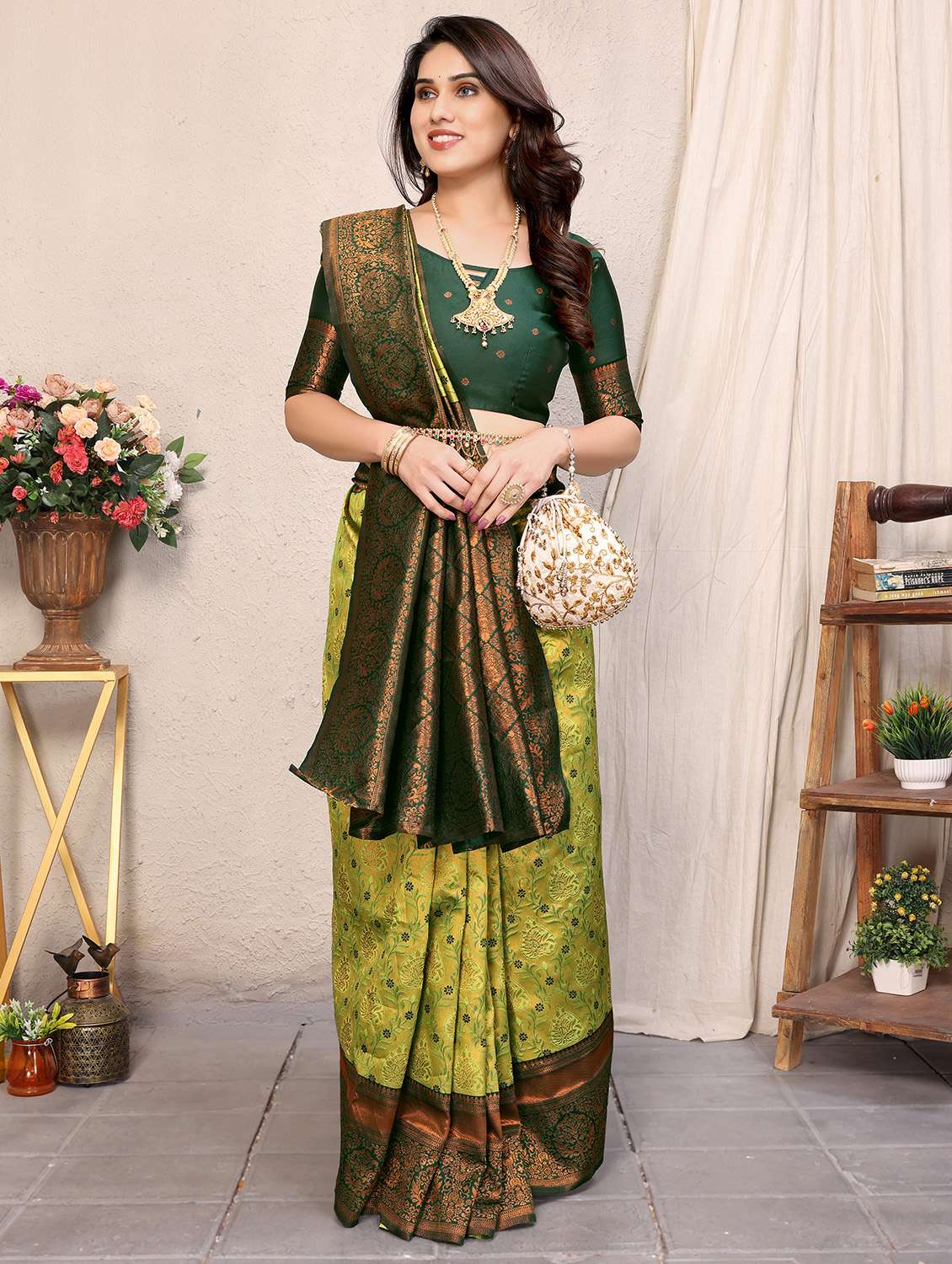 women self design banarasi saree with blouse