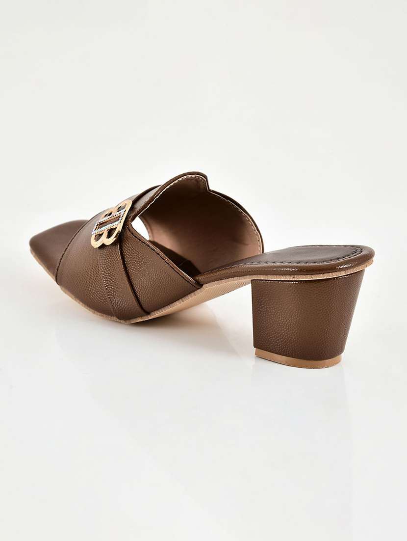 Women Solid Slip On Sandal - 22554644 -  Standard Image - 5