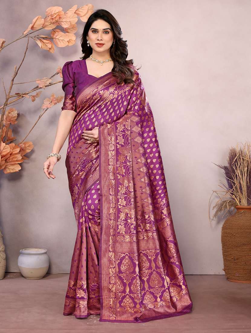 women self design banarasi saree with blouse