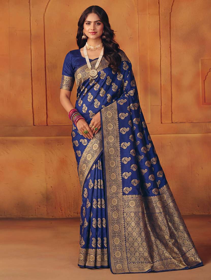 women self design banarasi saree with blouse
