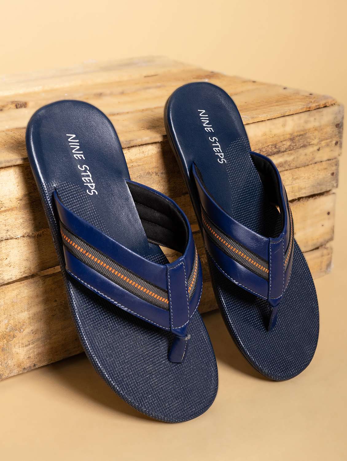 men navy blue toe separator slipper