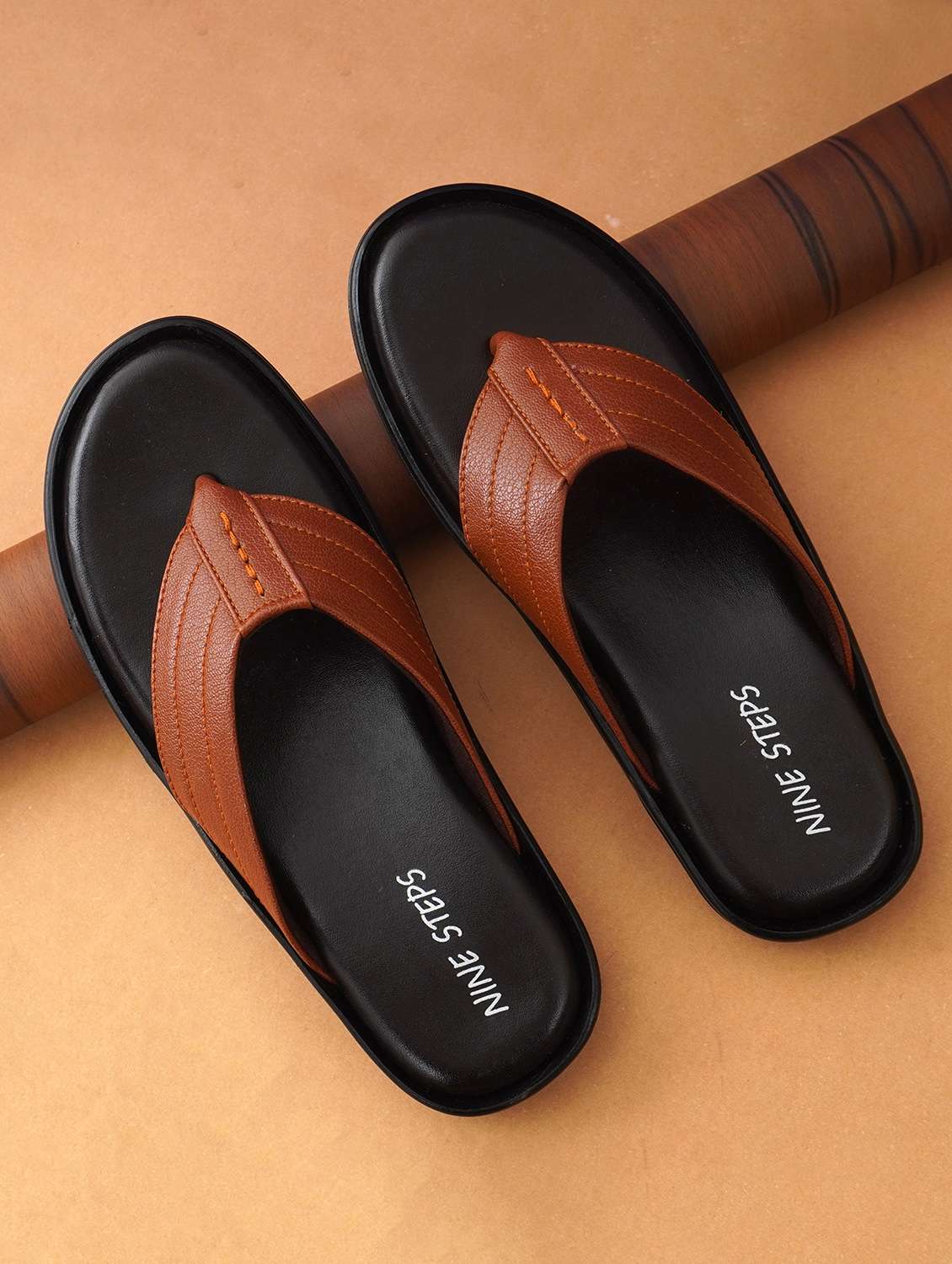 men solid toe seperator sandal
