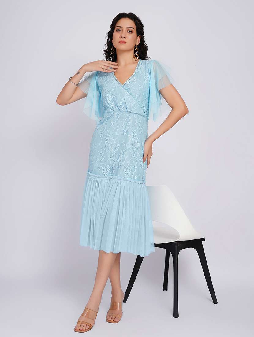 women self design flared sleeves sheath dress