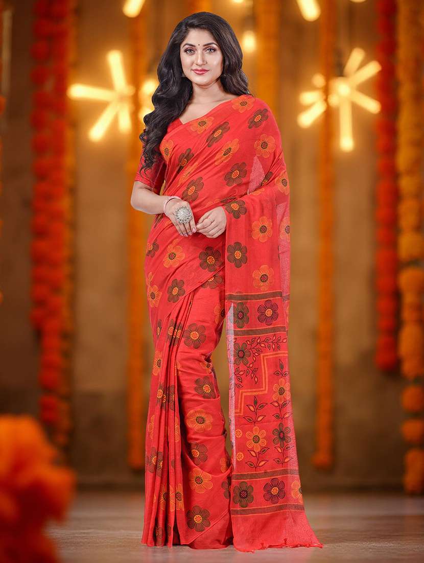 women printed handloom saree with blouse