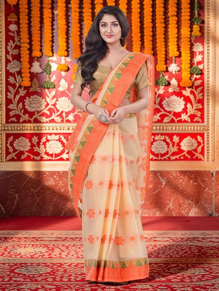 women self design handloom saree