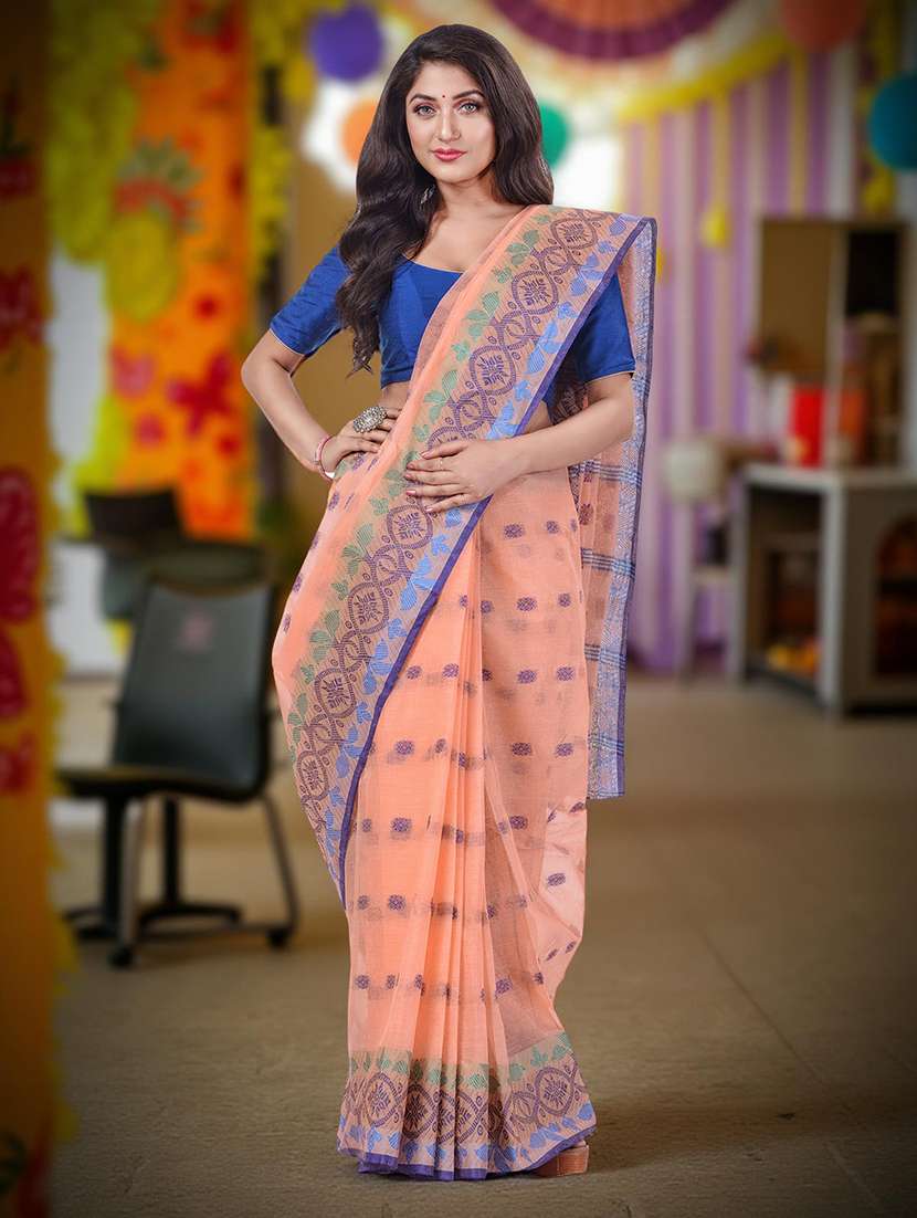 women self design handloom saree