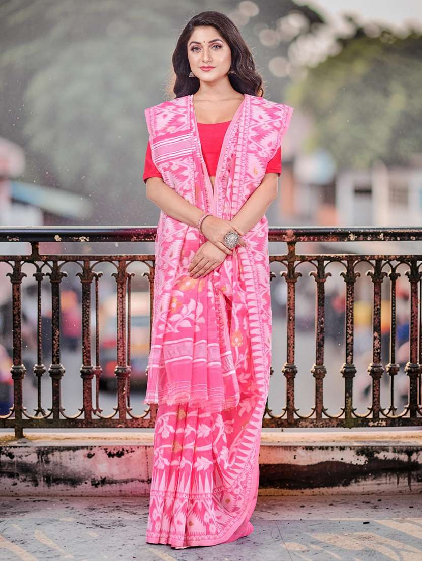 women self design jamdani saree