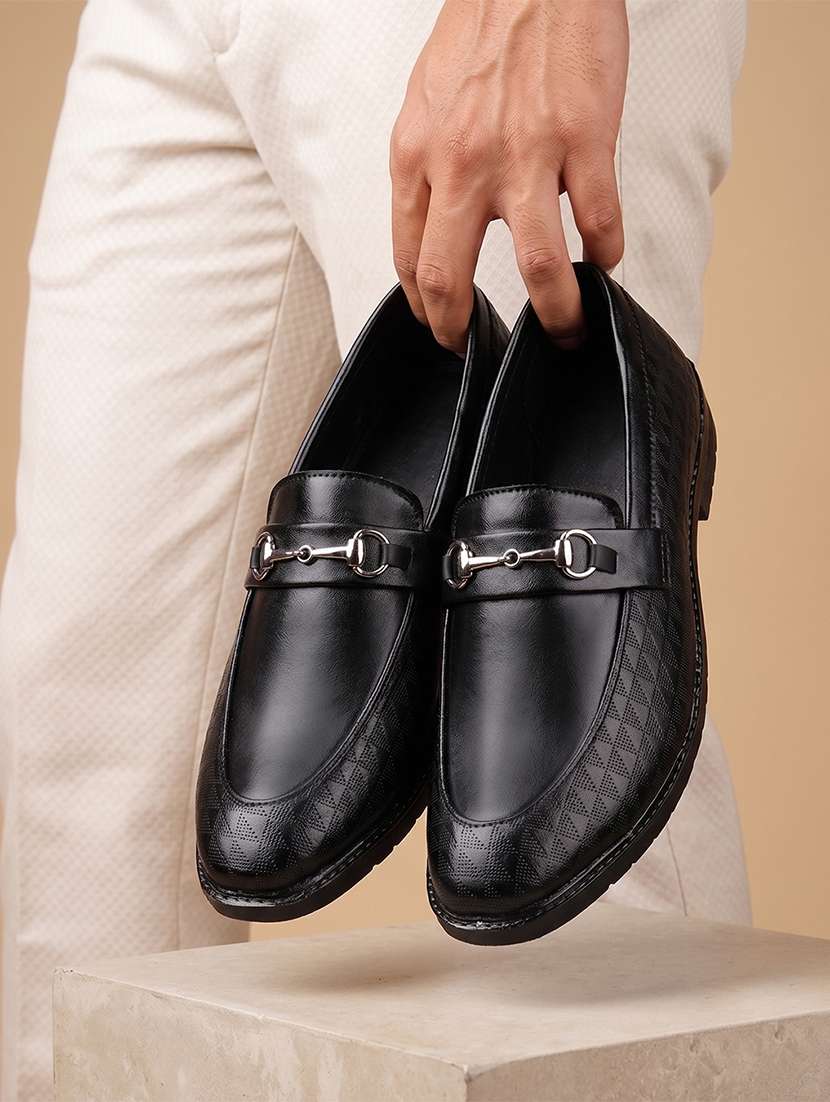 men black slip on loafer