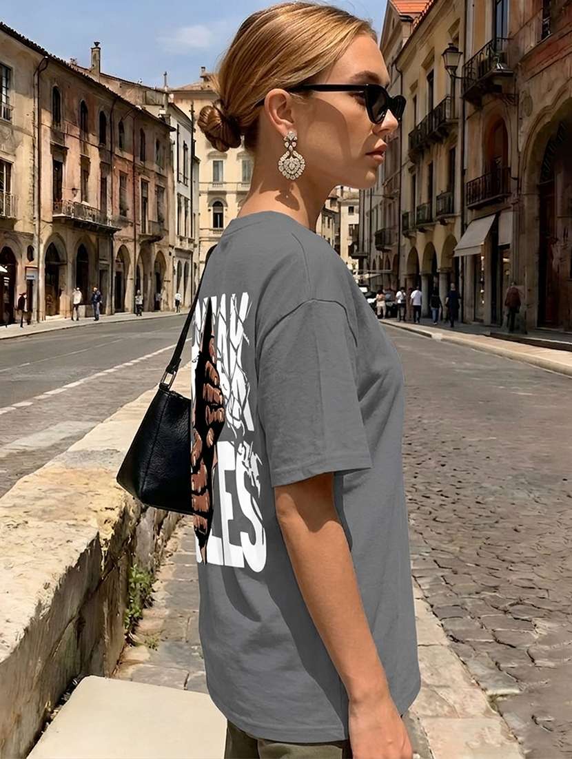 women printed short sleeves oversized t-shirt - 22556371 -  Standard Image - 3