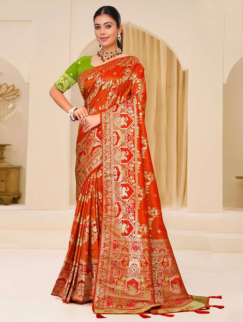 women self design banarasi saree with blouse
