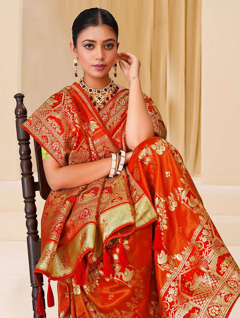 women self design banarasi saree with blouse - 22556902 -  Standard Image - 3