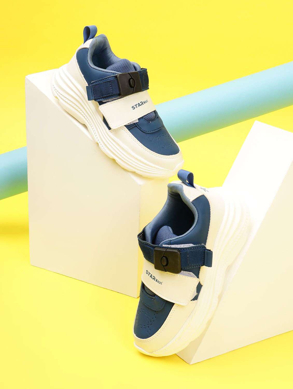 boys colourblocked slip on sneakers
