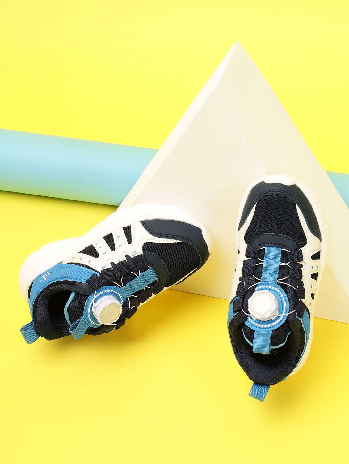 boys colorblocked slip on sports shoes