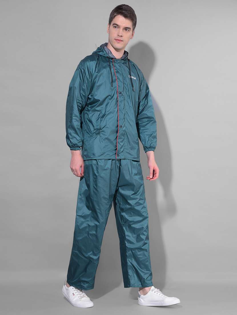 men solid long sleeve hooded rain suit set