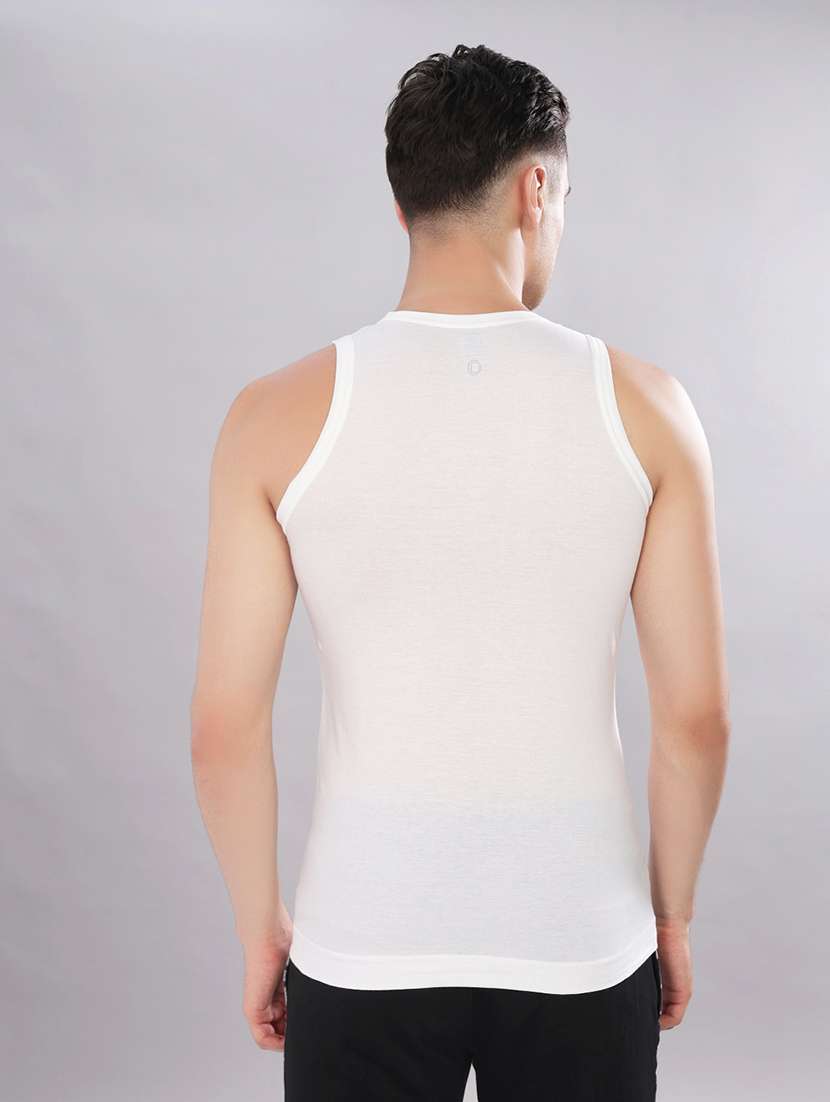 Men Pack Of 3 Solid Sleeveless Vest - 22557918 -  Standard Image - 3