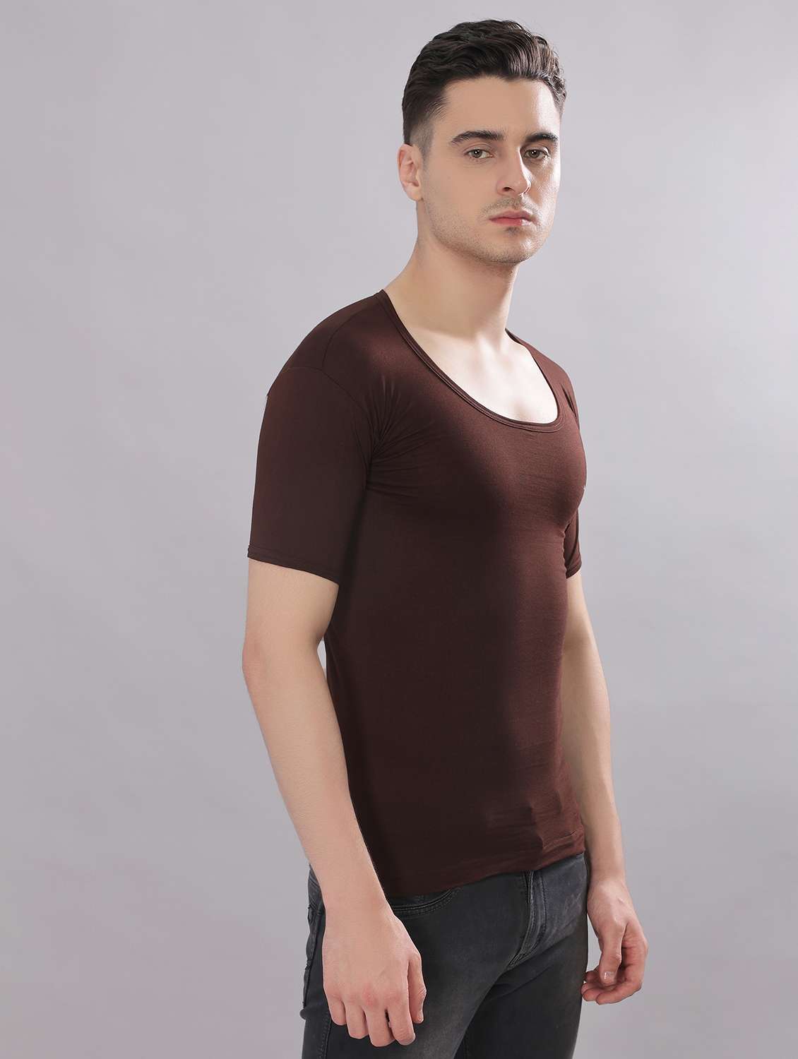 men pack of 5 solid scoop neck vest - 22557986 -  Standard Image - 3