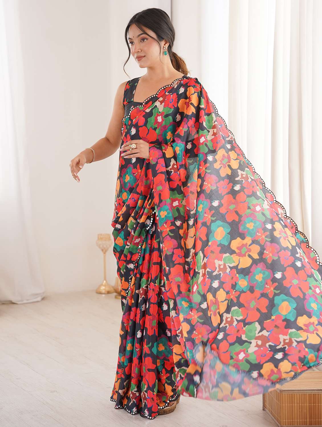 women printed casual wear saree with blouse - 22558258 -  Standard Image - 3