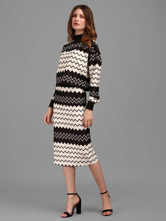 women printed long sleeves top and skirt co-ord set - 22558297 -  Standard Image - 3