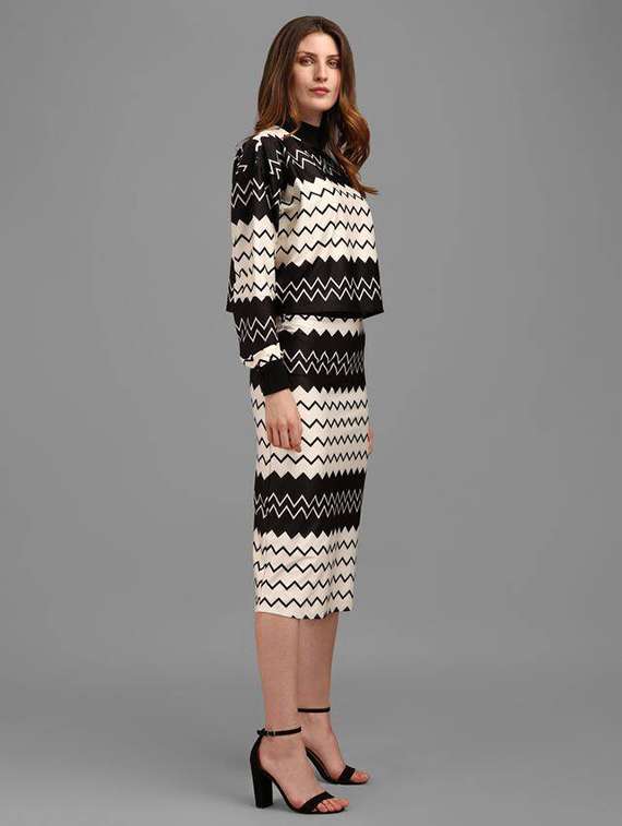 women printed long sleeves top and skirt co-ord set - 22558297 -  Standard Image - 5