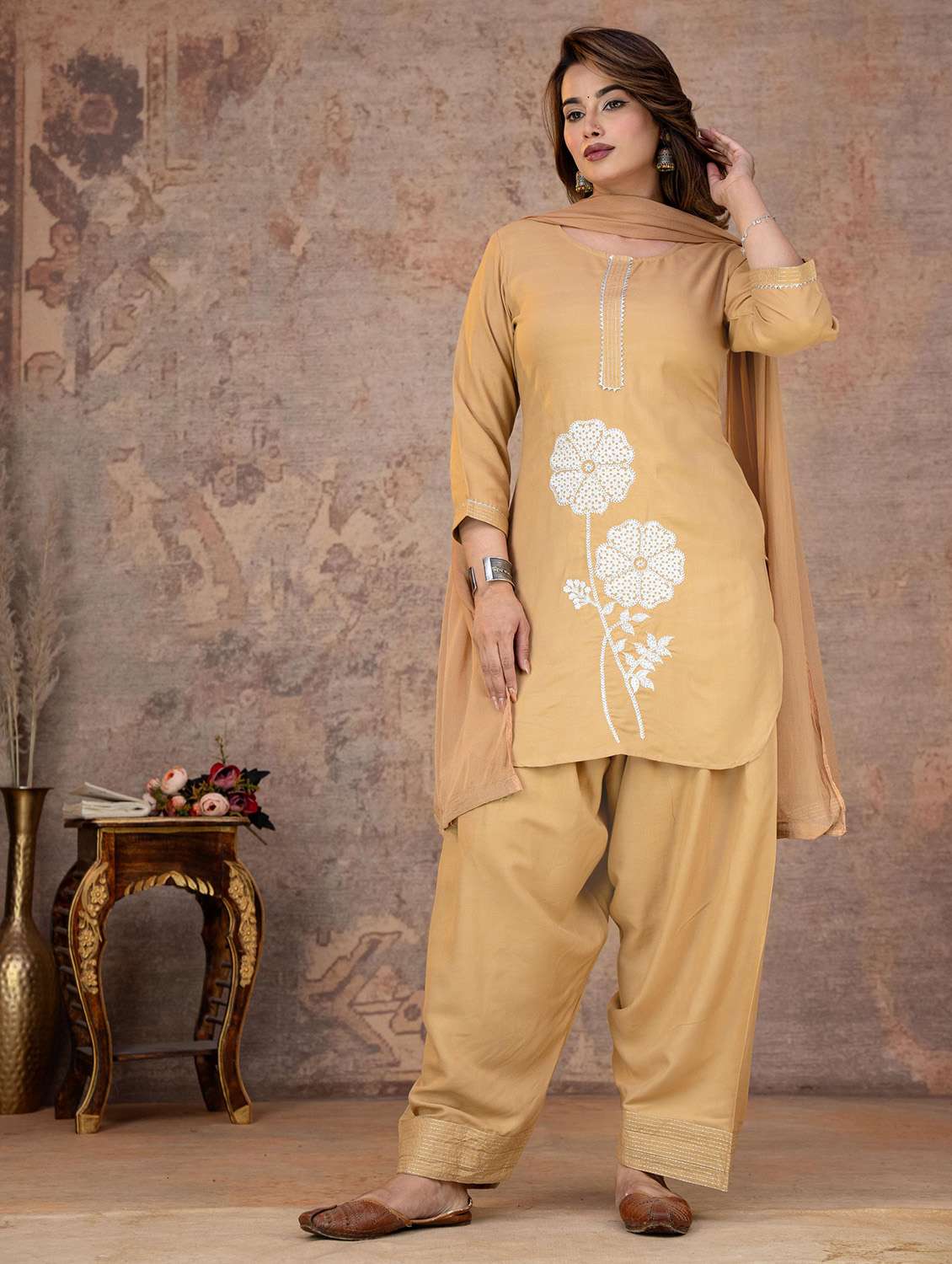 women embroidered three quarter sleeve kurta salwar with dupatta set - 22558315 -  Standard Image - 3