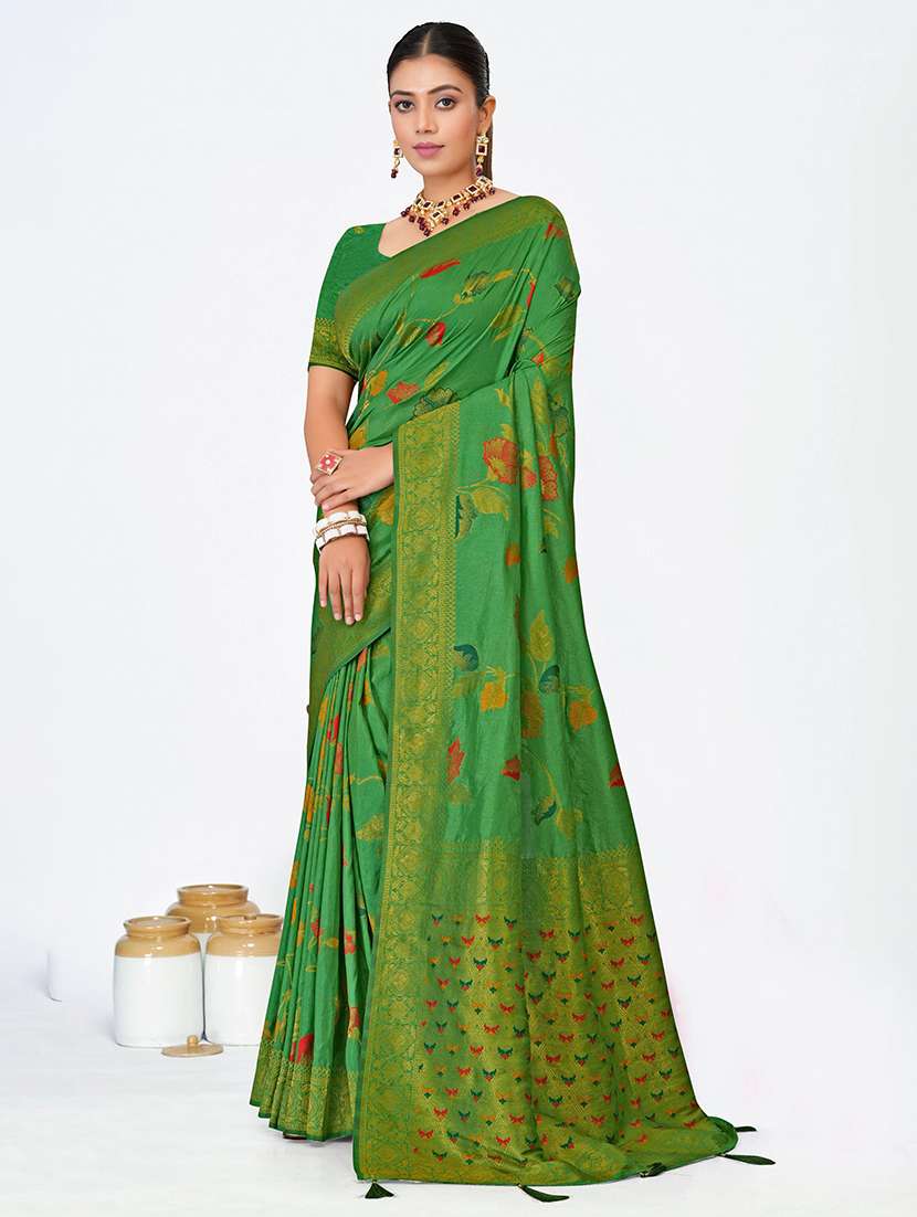 women self design banarasi saree with blouse