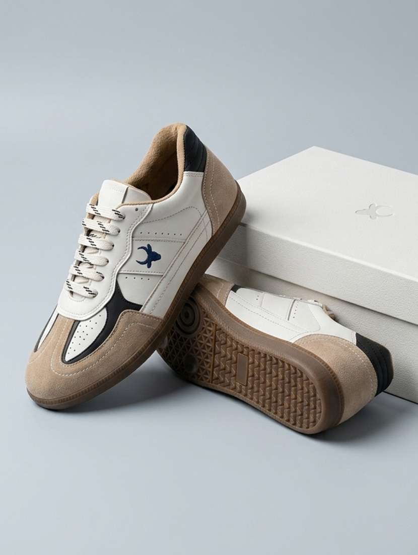 men off white lace up sneaker