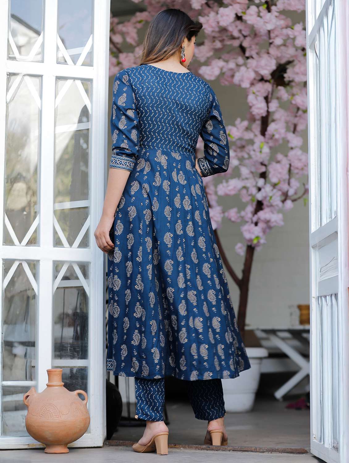 Women Printed Three Quarter Sleeve Kurta Pant With Dupatta Set - 22558672 -  Standard Image - 3