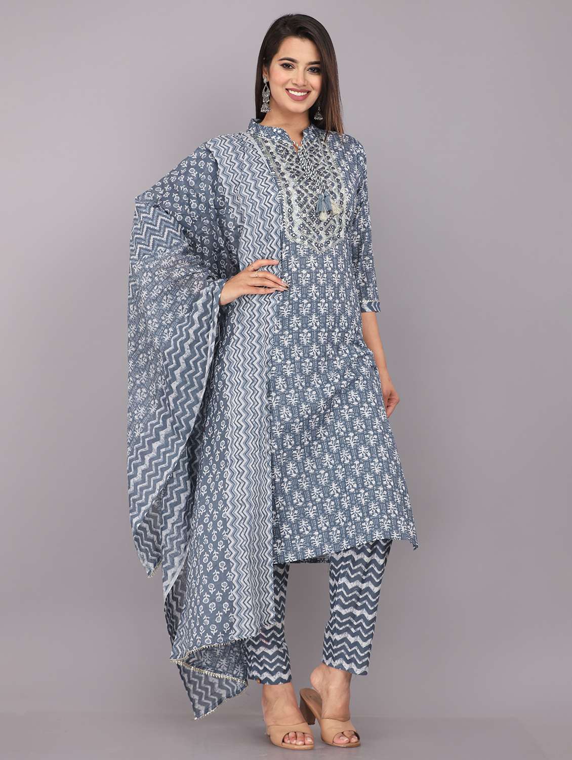 women printed three quarter sleeve kurta pant with dupatta set