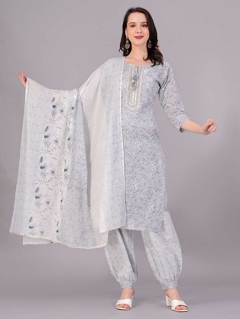 women printed three quarter sleeve kurta salwar with dupatta set