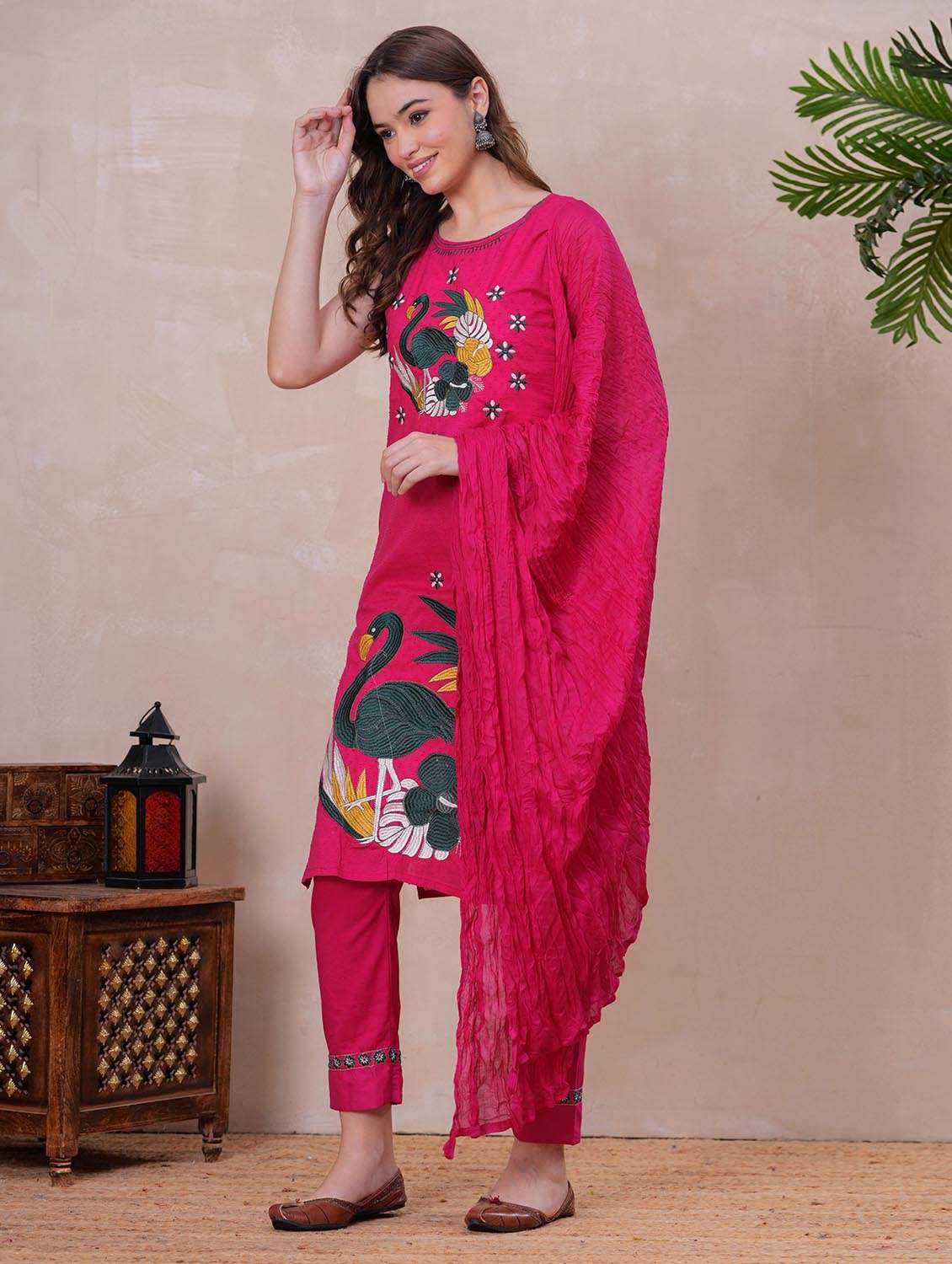 women embroidered sleeveless kurta pant with dupatta set - 22558693 -  Standard Image - 3