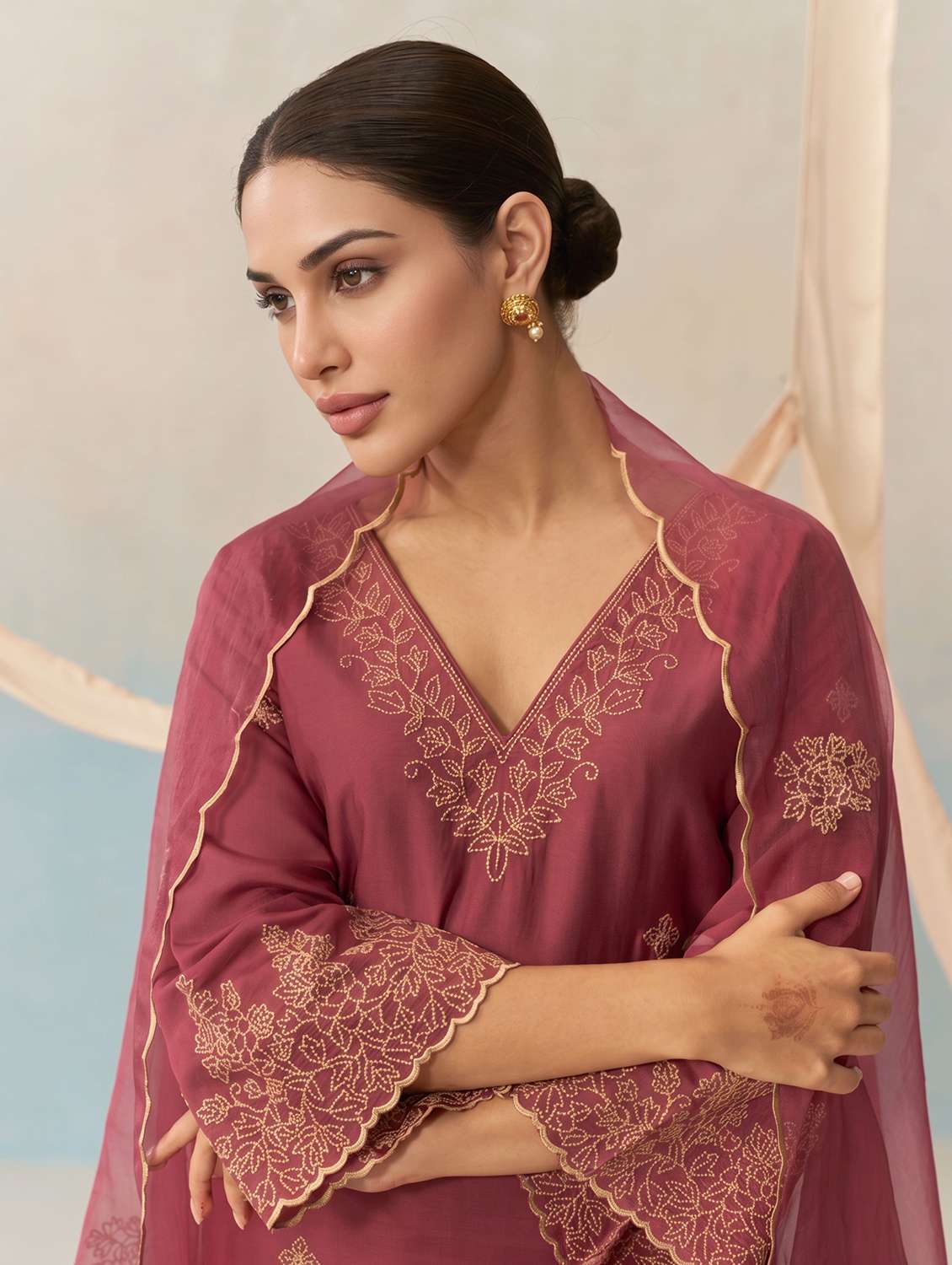 women embroidered long sleeve kurta palazzo with dupatta set - 22558718 -  Standard Image - 5