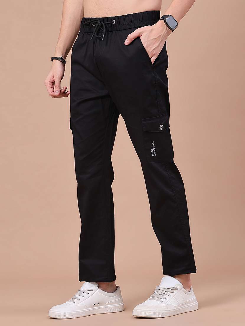 men solid mid rise regular fit cargo 