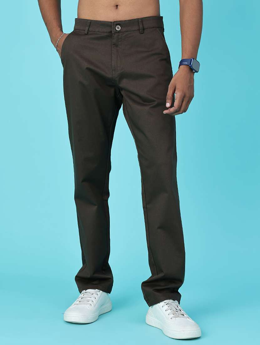 men solid mid rise chinos casual trouser