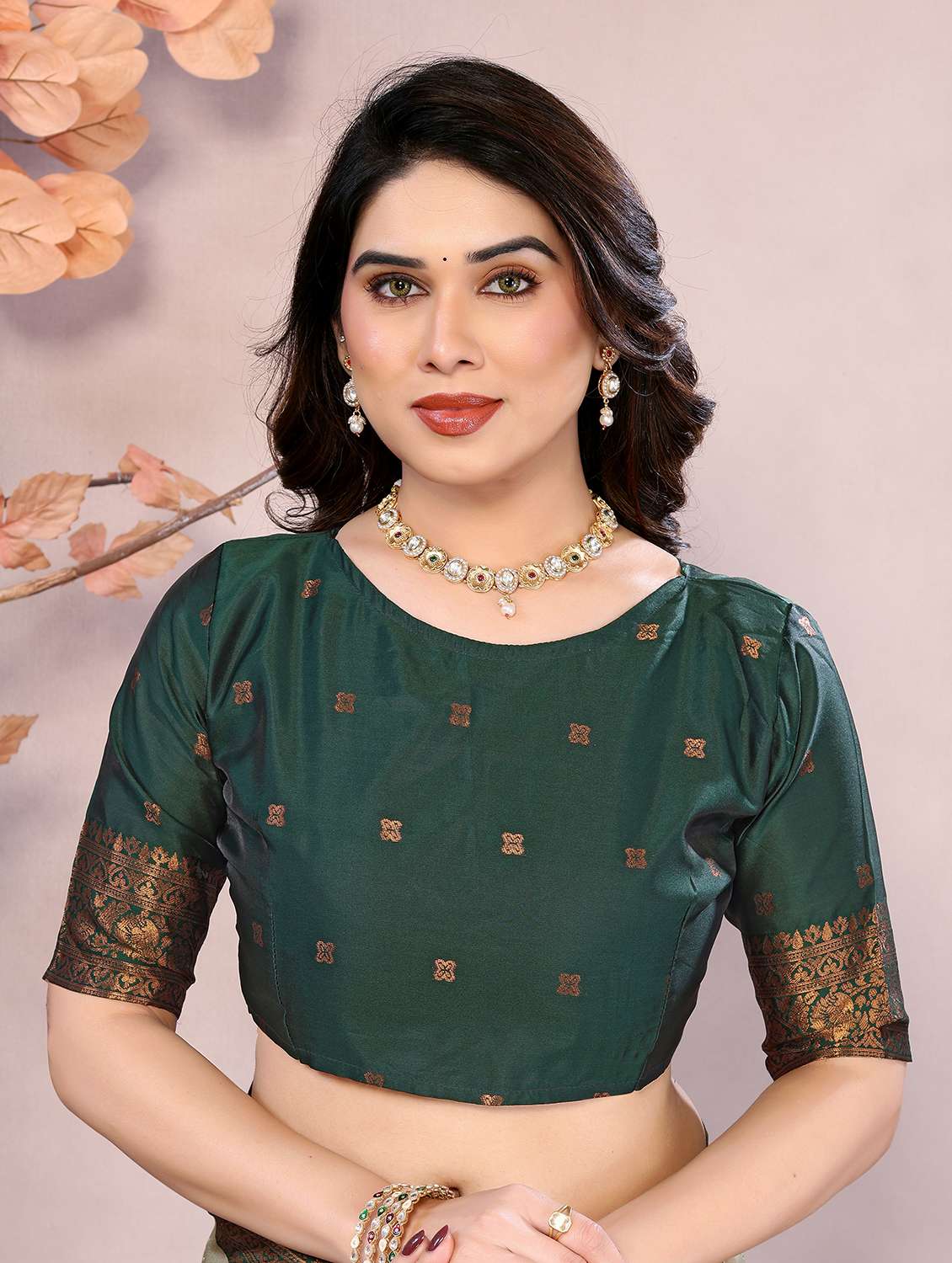 Women Self Design Banarasi Saree With Blouse - 22562788 -  Standard Image - 5