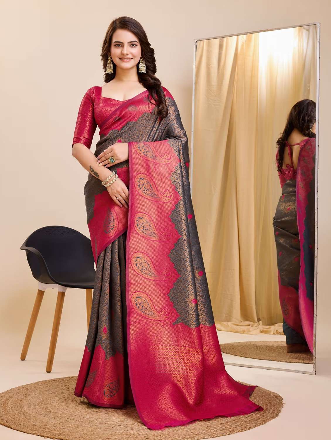 women self design banarasi saree with blouse