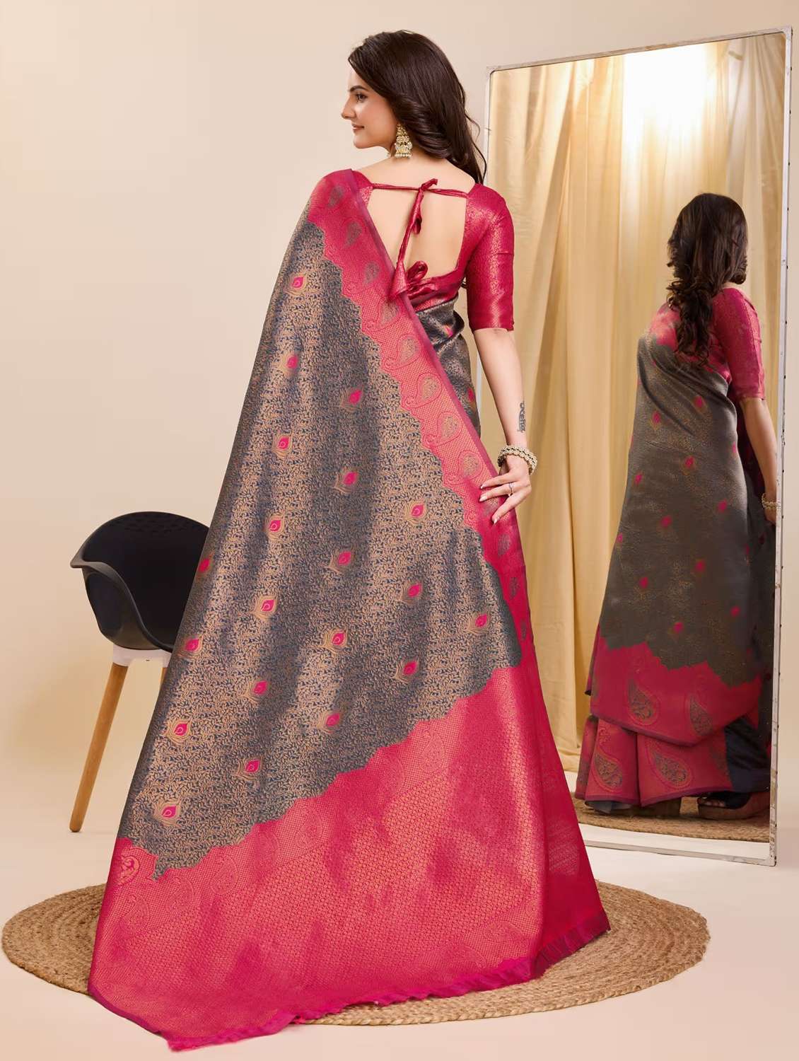 women self design banarasi saree with blouse - 22562815 -  Standard Image - 3