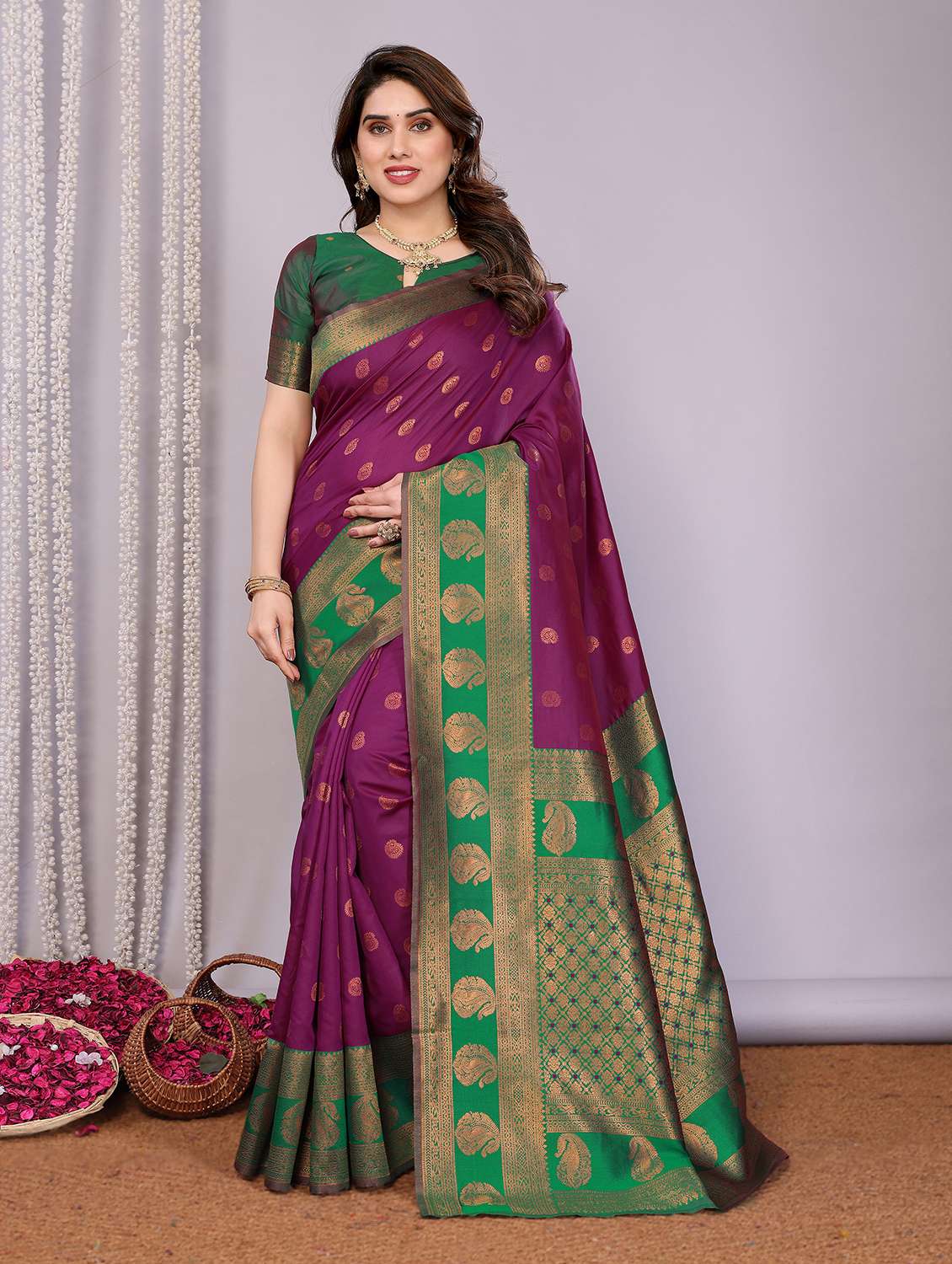 women self design banarasi saree with blouse