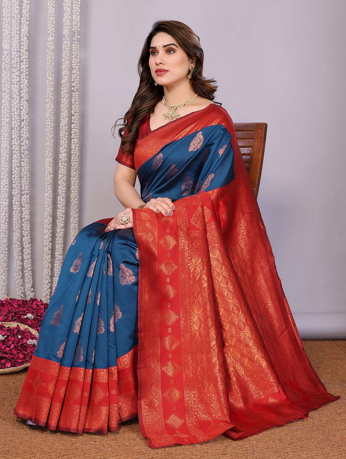 women self design banarasi saree with blouse - 22562850 -  Standard Image - 3