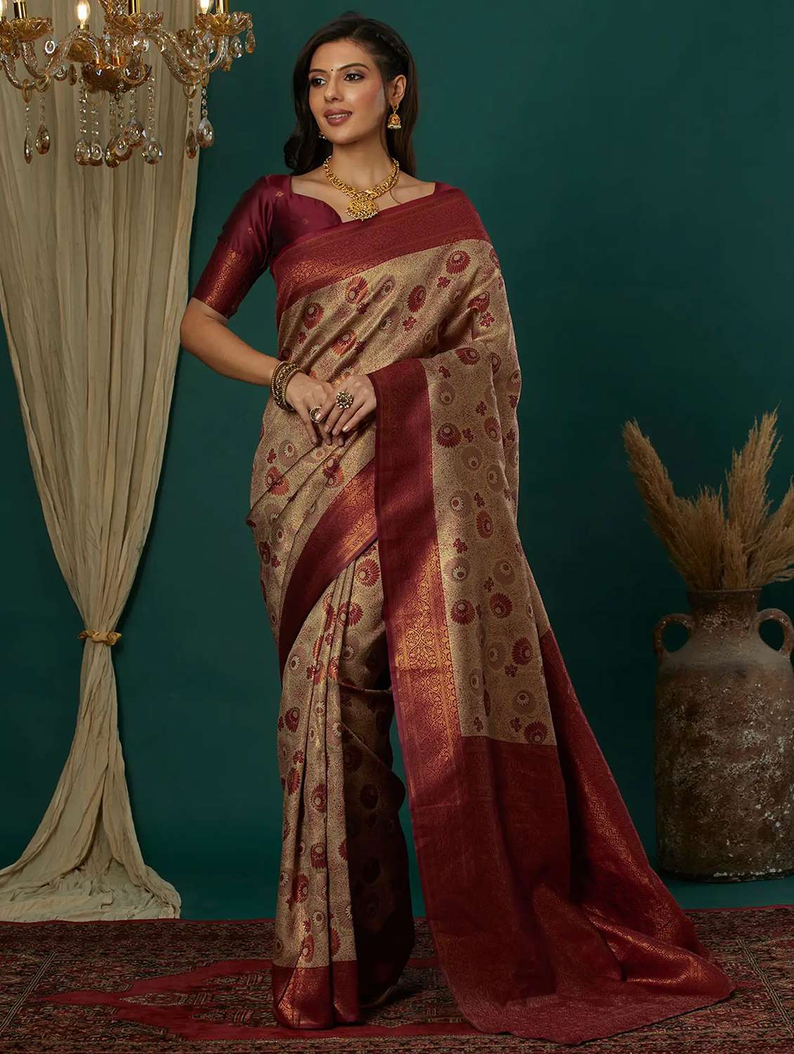 women self design banarasi saree with blouse