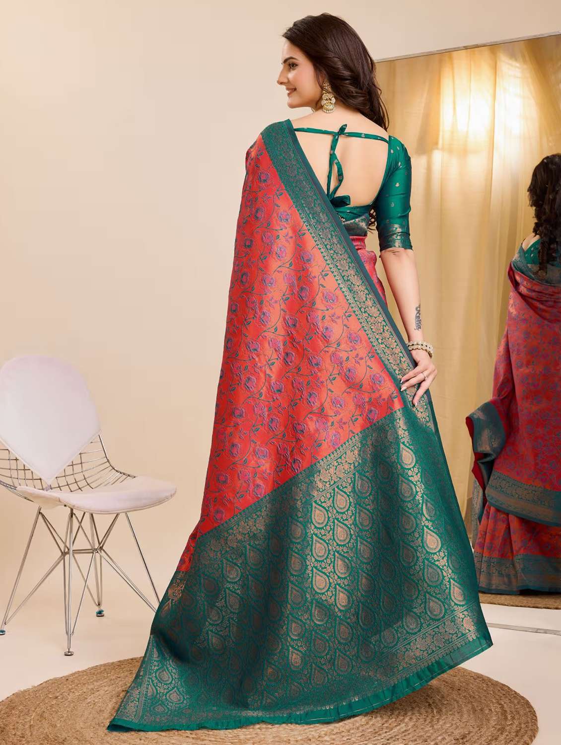 women self design banarasi saree with blouse - 22562865 -  Standard Image - 3