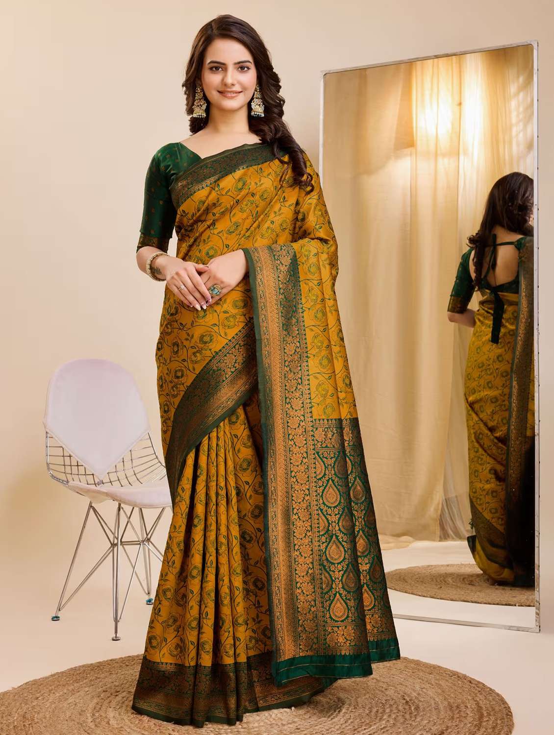 women self design banarasi saree with blouse