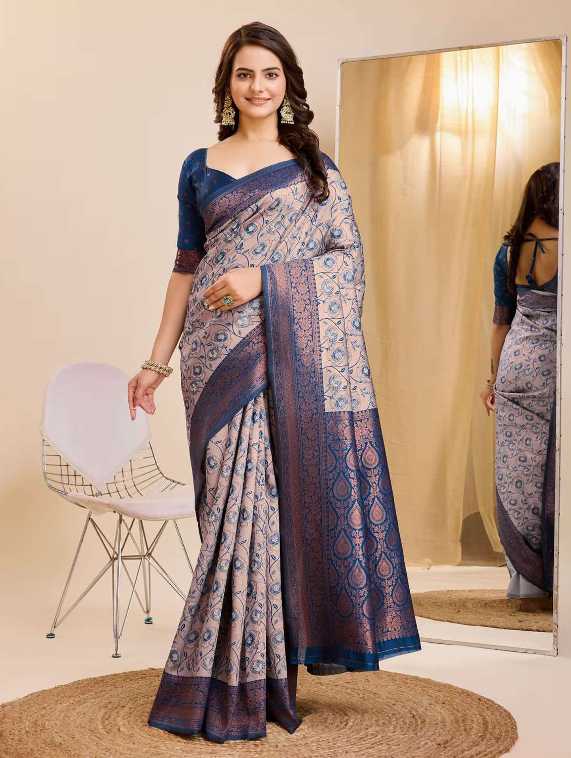 women self design banarasi saree with blouse