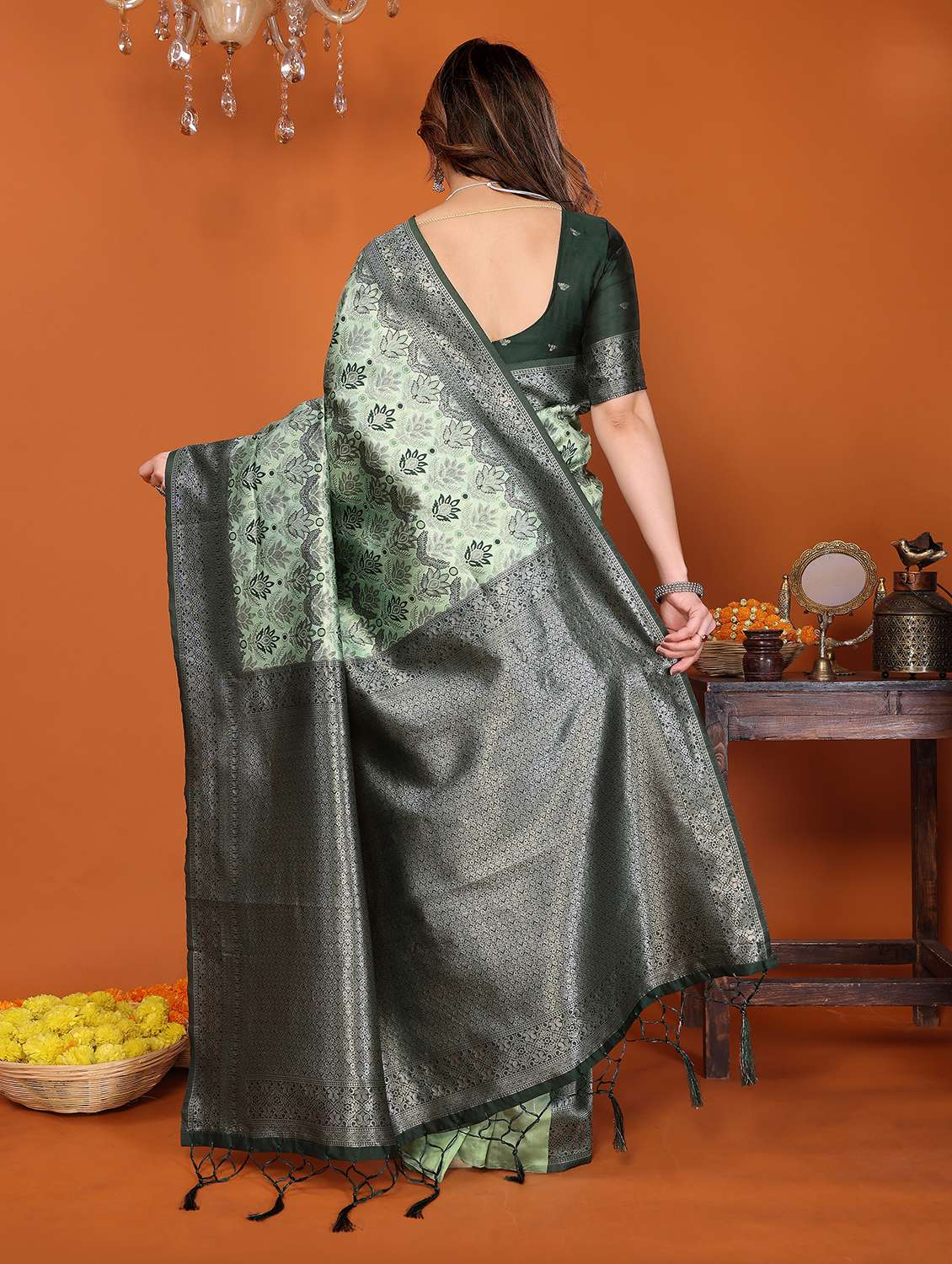 women self design banarasi saree with blouse - 22562927 -  Standard Image - 3